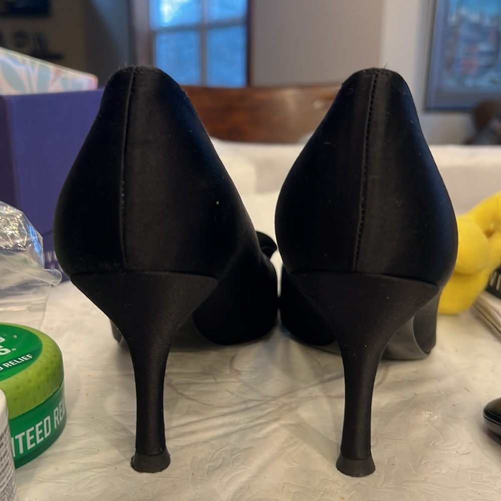 Stuart Weitzman Open Toe Heel With Bows - image 4